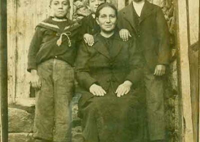Αφησιά 1917-1922. Οικογένεια του Αντώνη Τσαμούρη και της Μάρθας Χρυσογονίδου